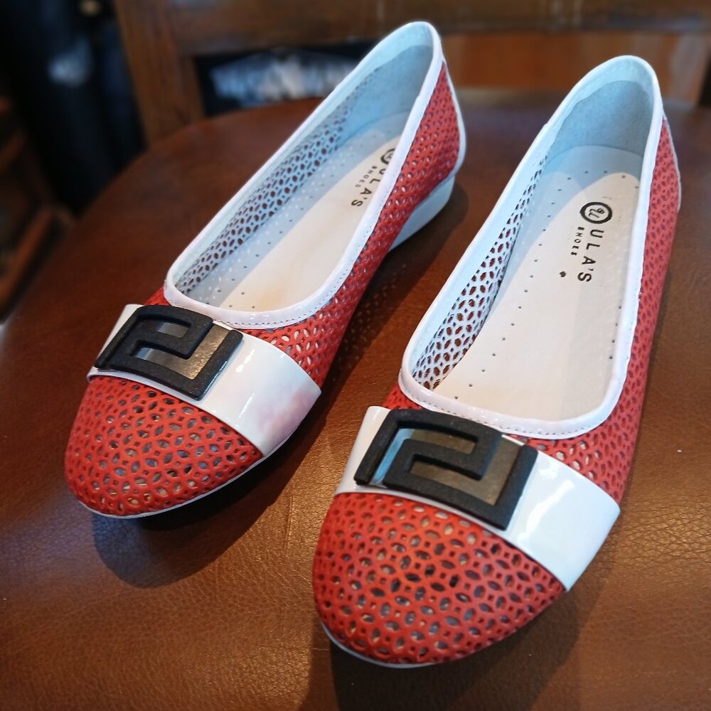 Comfortable and colorful low flats.